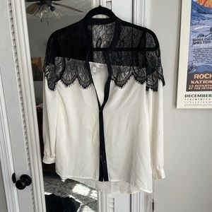 Brand New Lauren Conrad Women’s Blouse